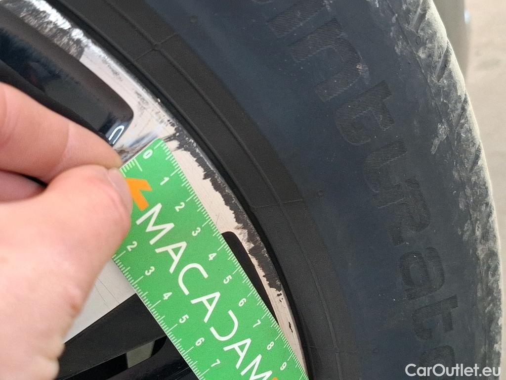  Mercedes  A-Klasse MERCEDES-BENZ Classe A Compact / 2018 / 5P / Berline A 180 d Business Line 8G-DCT #40