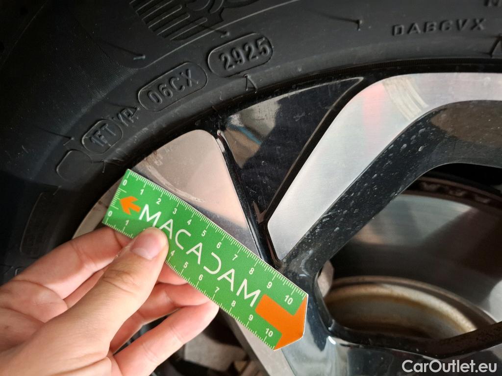  Citroen  C5 CITROEN  Aircross / 2018 / 5P / SUV Hybride rechargeable 225 e-EAT8 Shine #9