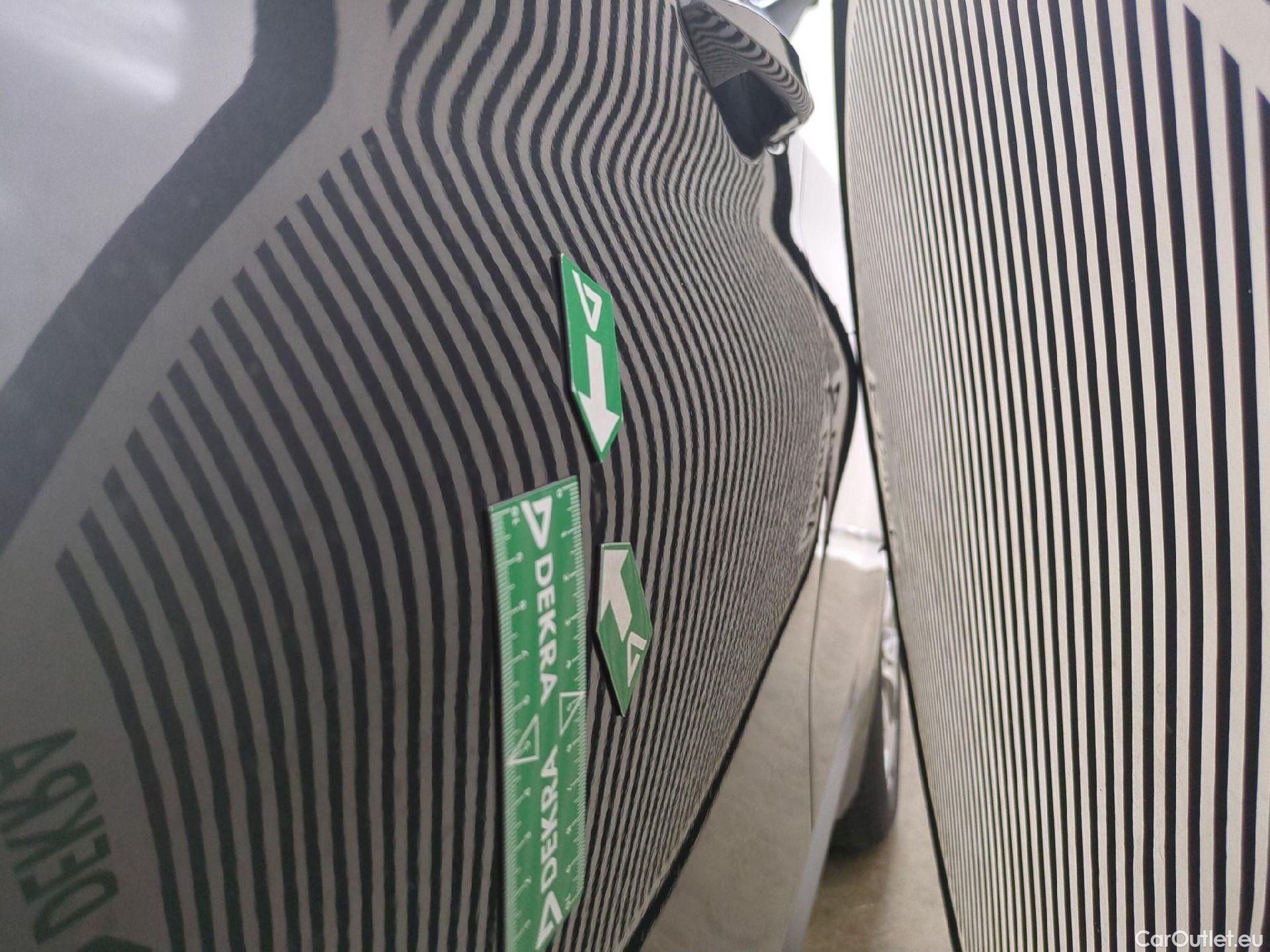  Bmw  X1 Série  sDrive16d Lounge 1.5 115CV BVA7 E6d #17