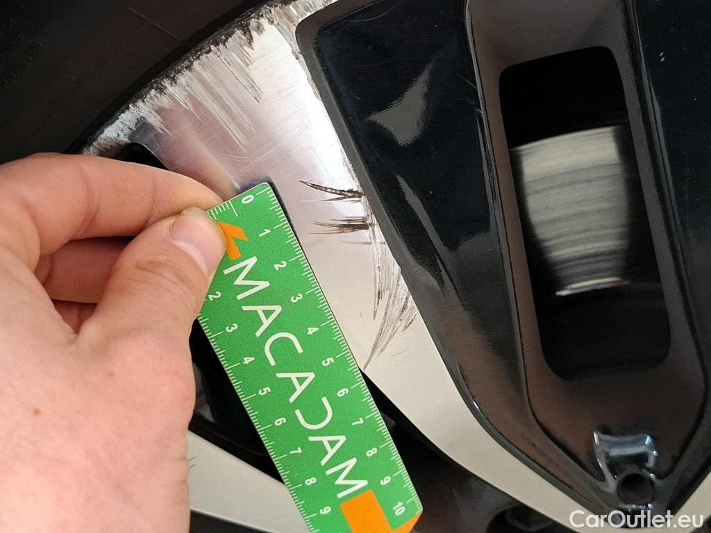  Mercedes  A-Klasse MERCEDES-BENZ Classe A Compact / 2018 / 5P / Berline A 180 d Business Line 8G-DCT #36