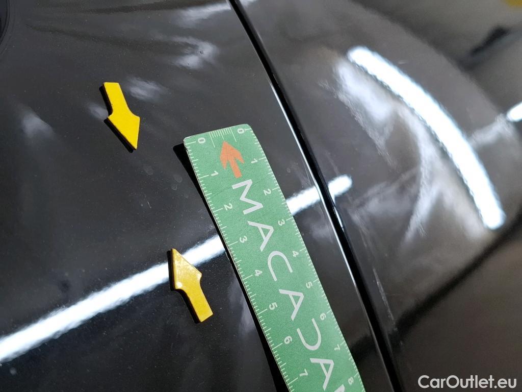  Mercedes  A-Klasse MERCEDES-BENZ Classe A Compact / 2018 / 5P / Berline A 180 d Business Line 8G-DCT #53