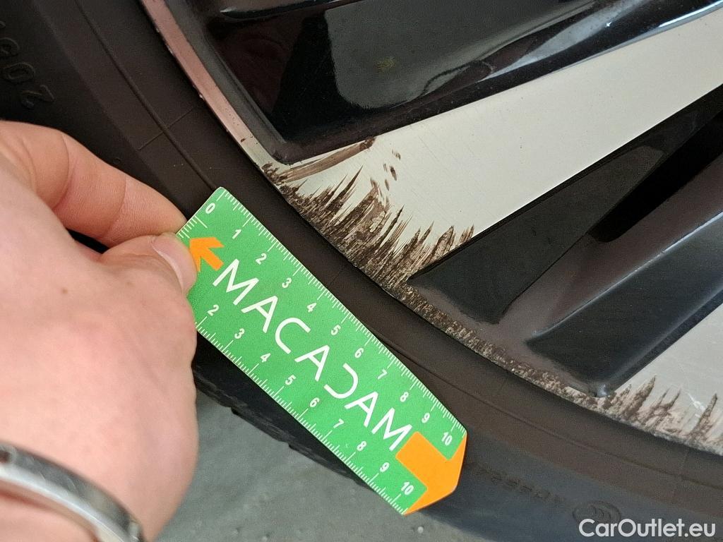  Mercedes  A-Klasse MERCEDES-BENZ Classe A Compact / 2018 / 5P / Berline A 180 d Business Line 8G-DCT #43