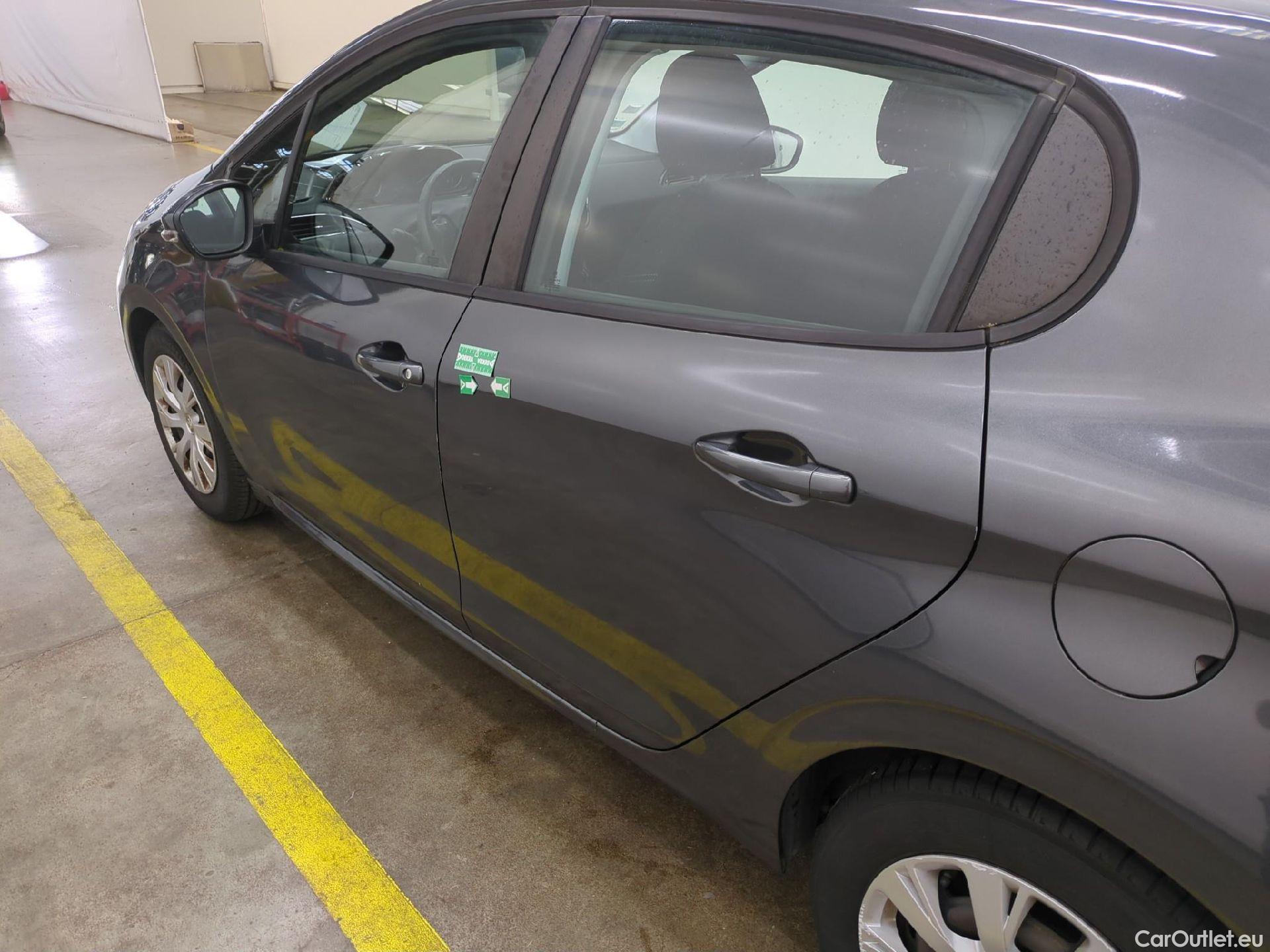  Peugeot  208  Active Business 1.6 HDi 100CV BVM5 E6 #33