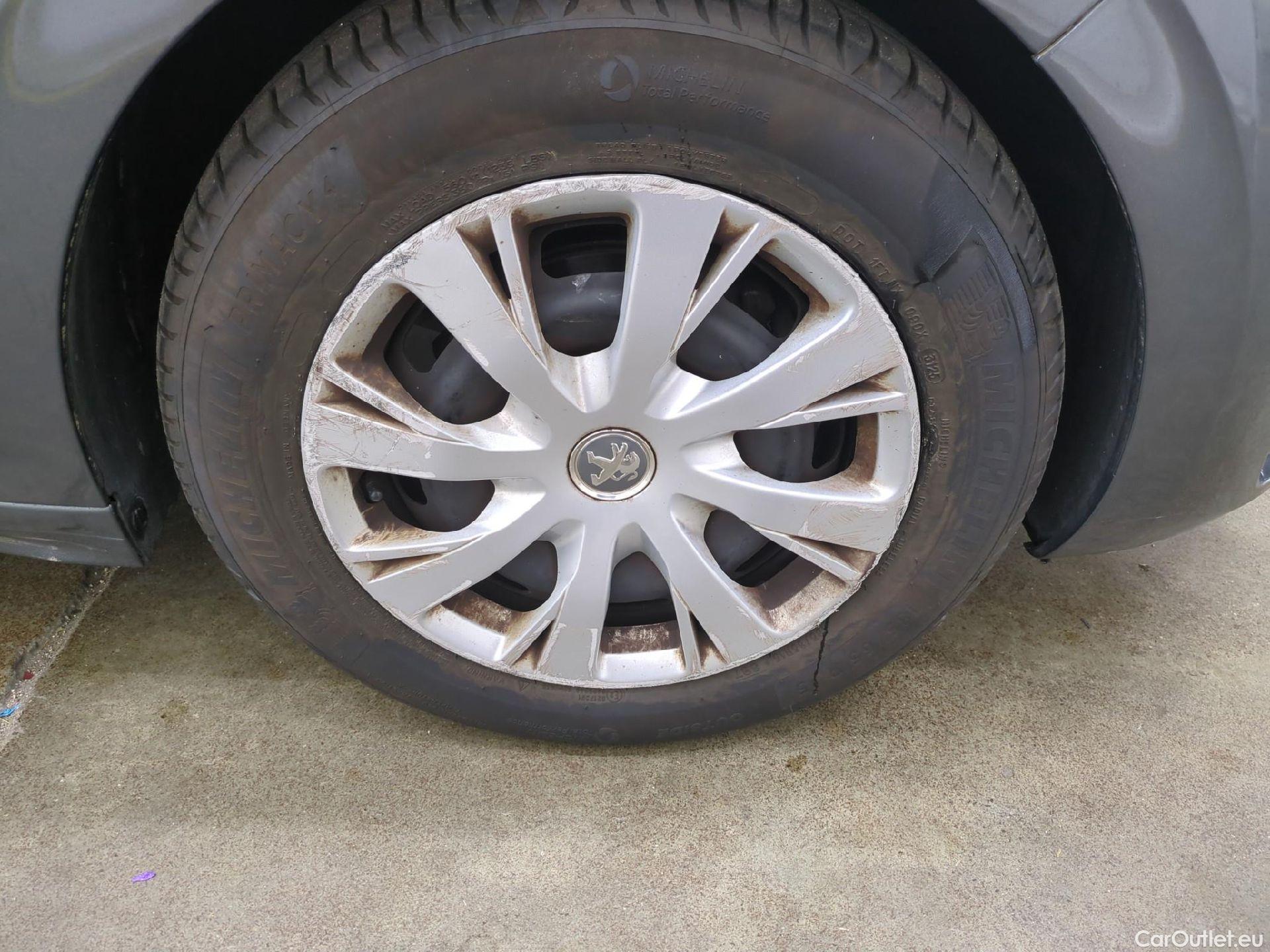  Peugeot  208  Active Business 1.6 HDi 100CV BVM5 E6 #4