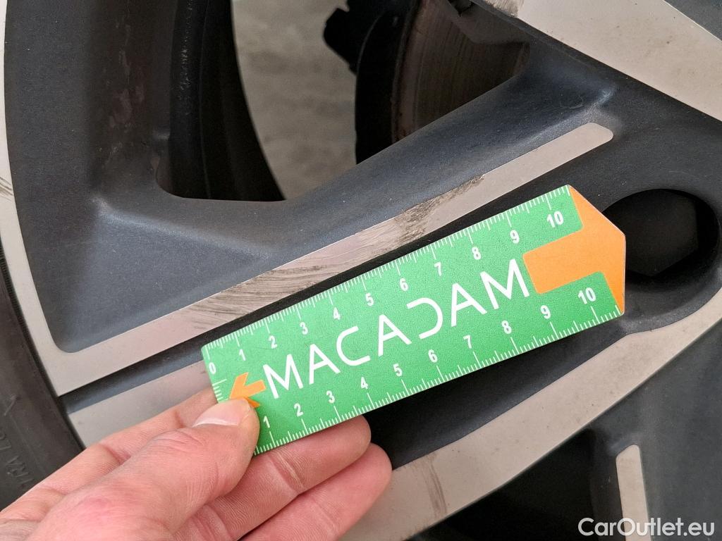  Peugeot  208  Allure Pack 1.2 PureTech 100CV BVA8 E6d #35