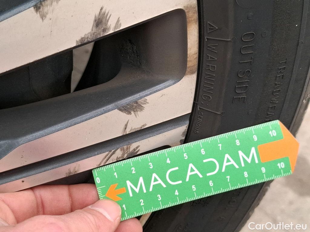  Peugeot  208  Allure Pack 1.2 PureTech 100CV BVA8 E6d #43