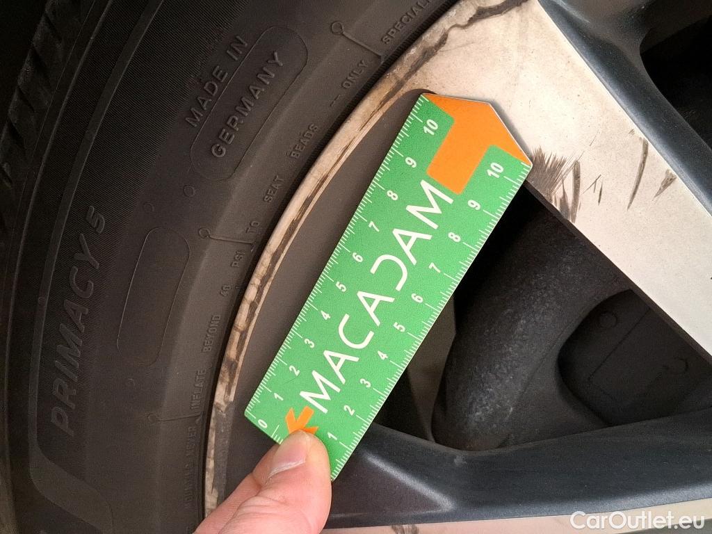  Peugeot  208  Allure Pack 1.2 PureTech 100CV BVA8 E6d #24