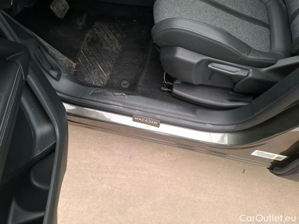  Peugeot  5008  Allure Business 1.2 PureTech 130CV BVA8 E6d #11