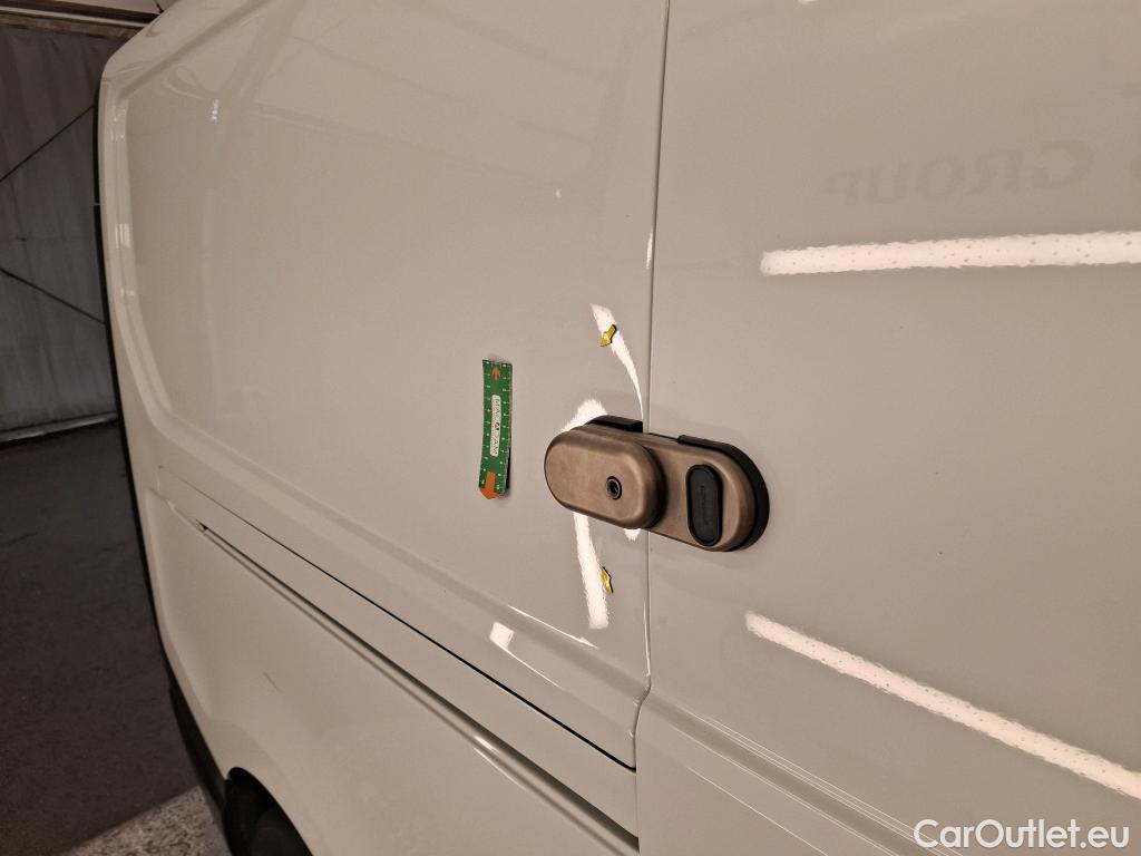  Renault  Trafic RENAULT  / 2021 / 4P / Fourgon tôlé FG GCF L2H1 3T Blue dCi 150 EDC #13