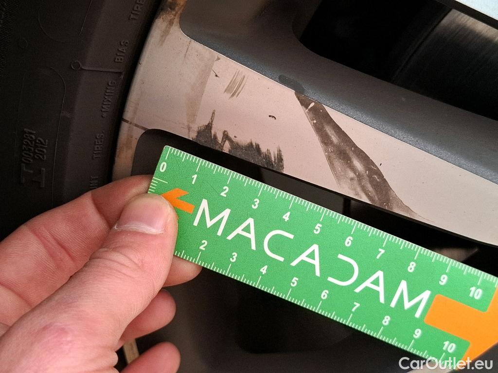  Peugeot  208  Allure Pack 1.2 PureTech 100CV BVA8 E6d #50