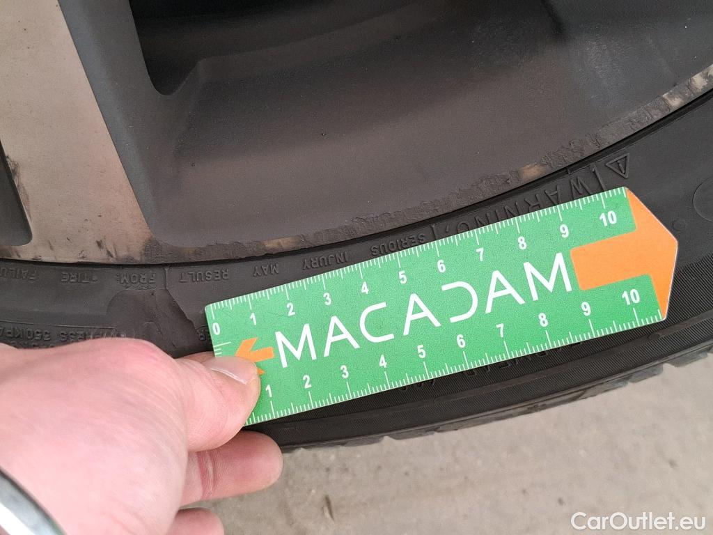  Peugeot  208  Allure Pack 1.2 PureTech 100CV BVA8 E6d #27