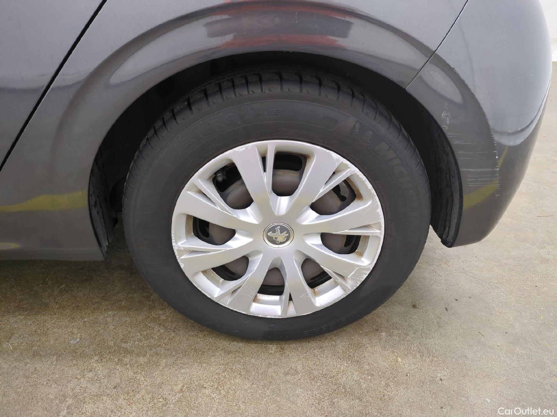  Peugeot  208  Active Business 1.6 HDi 100CV BVM5 E6 #2