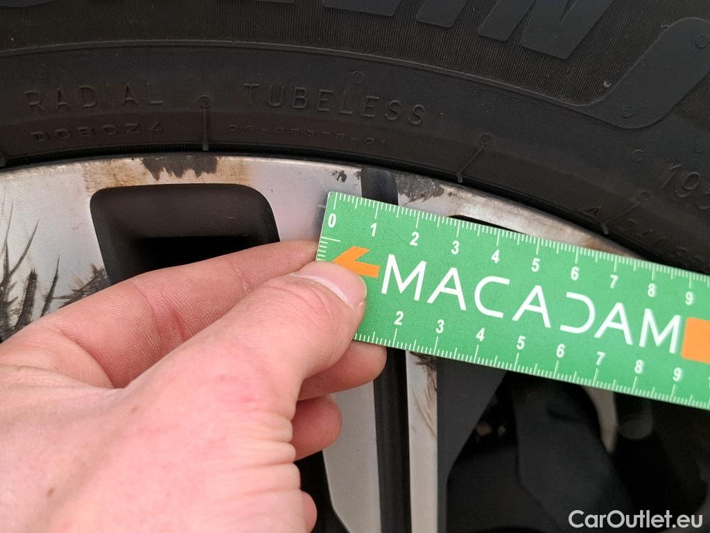  Peugeot  208  Allure Pack 1.2 PureTech 100CV BVA8 E6d #41