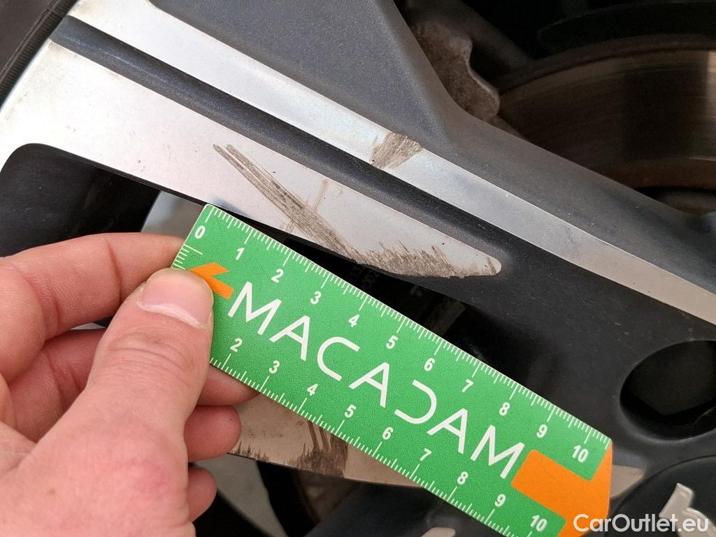  Peugeot  208  Allure Pack 1.2 PureTech 100CV BVA8 E6d #36