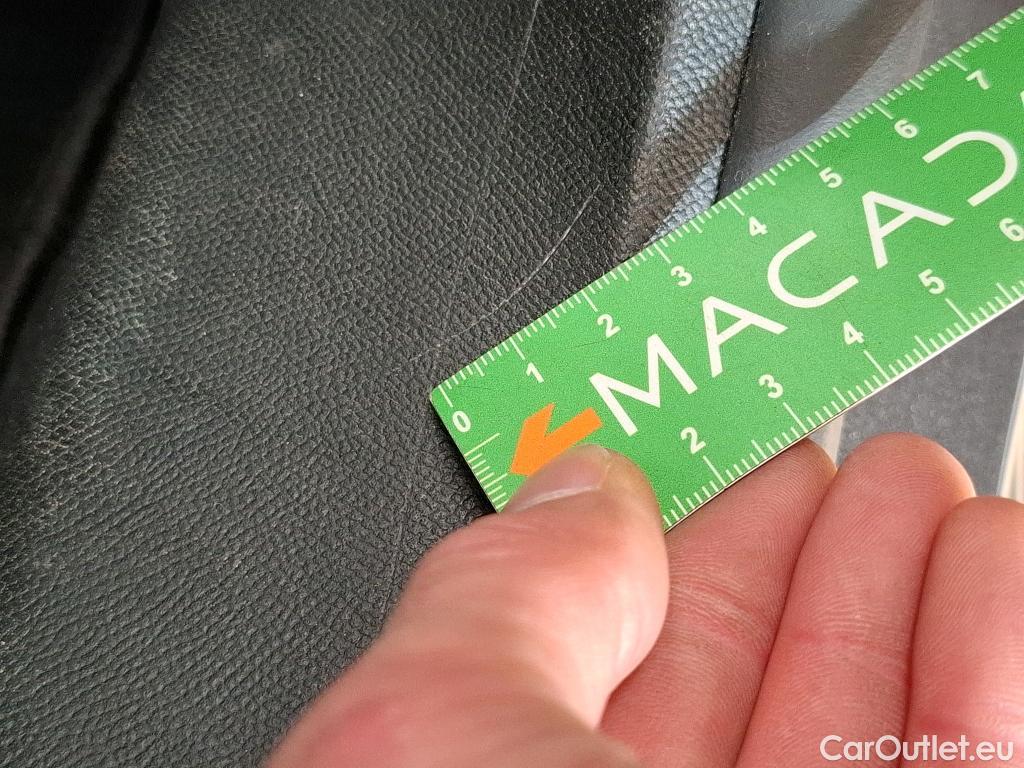  Peugeot  208  Allure Pack 1.2 PureTech 100CV BVA8 E6d #57