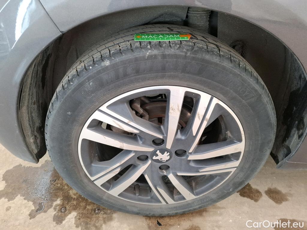  Peugeot  208  Allure Pack 1.2 PureTech 100CV BVA8 E6d #28