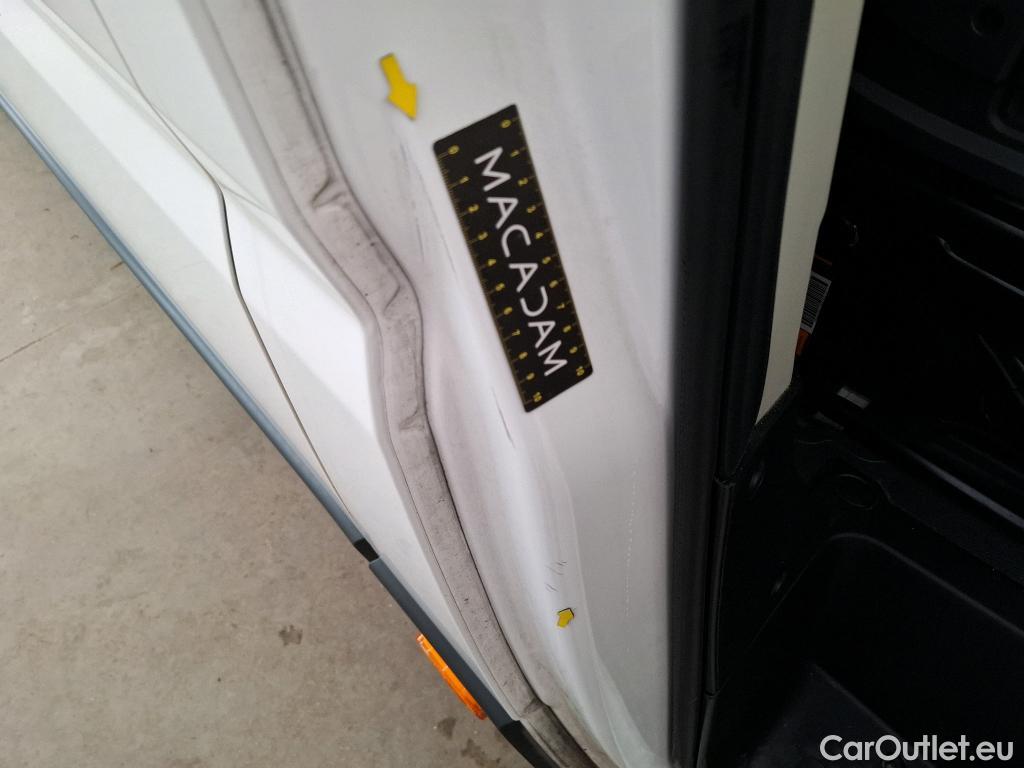  Peugeot  Boxer  VU 4p Fourgon BLUEHDI 130 S&S PREMIUM 335 L3H3 #15