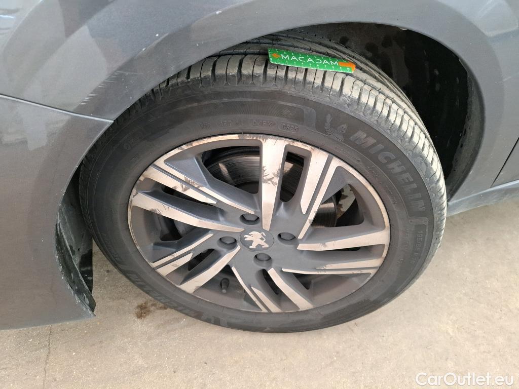  Peugeot  208  Allure Pack 1.2 PureTech 100CV BVA8 E6d #17