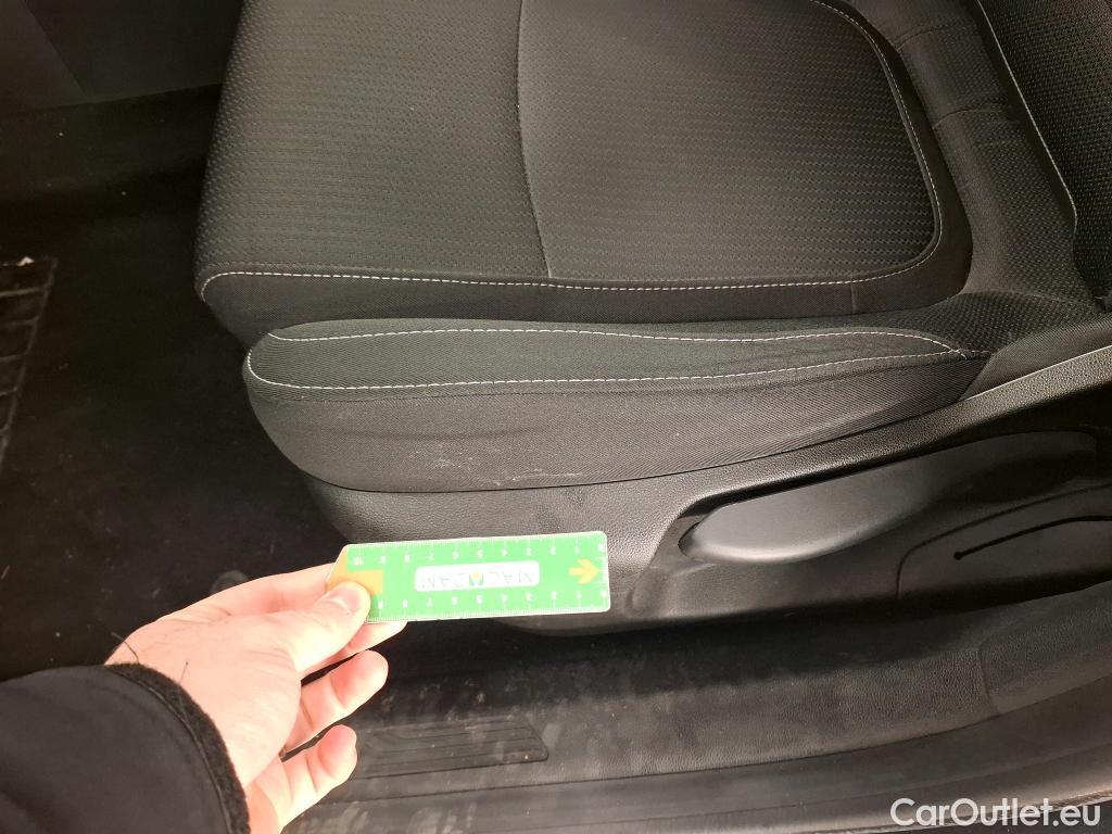  Renault  Megane  IV Berline 5 ptes. Business 1.5 dCi 115CV BVA7 E6d #24