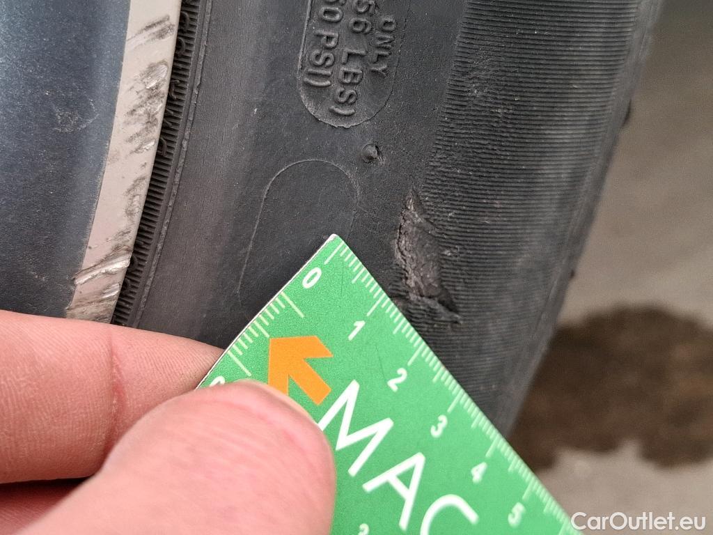  Peugeot  208  Allure Pack 1.2 PureTech 100CV BVA8 E6d #16