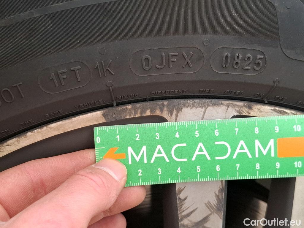  Peugeot  208  Allure Pack 1.2 PureTech 100CV BVA8 E6d #18