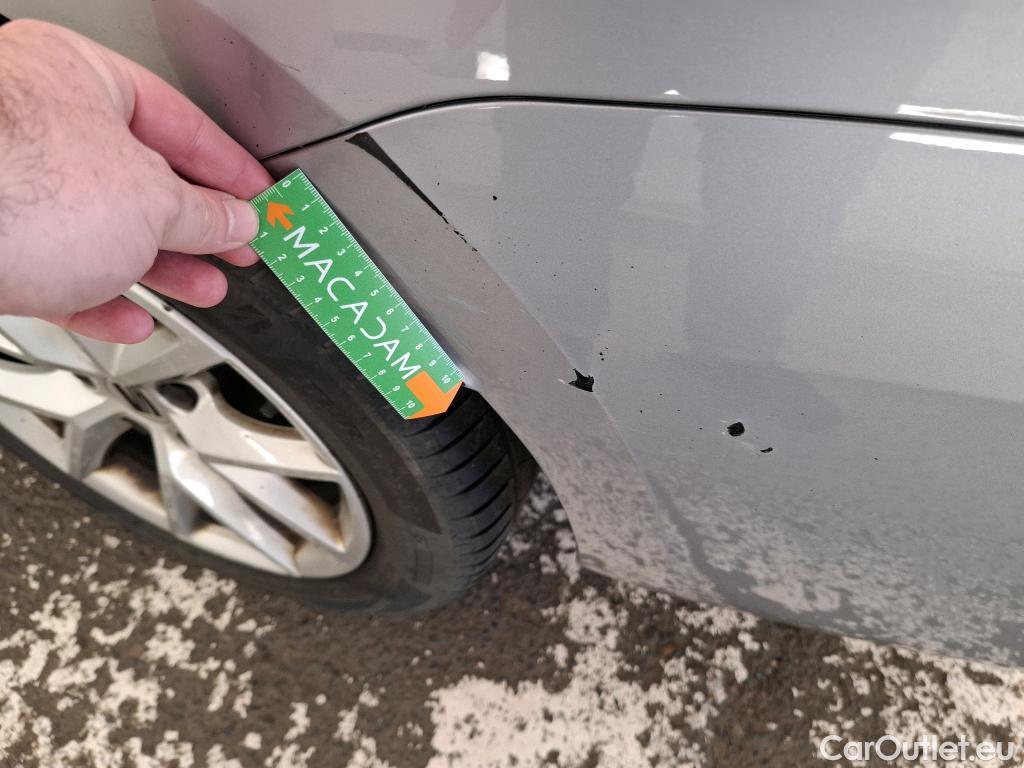  Seat  Leon SEAT  Sportstourer / 2020 / 5P / Break 2.0 TDI 150 DSG S&S Style Business #4