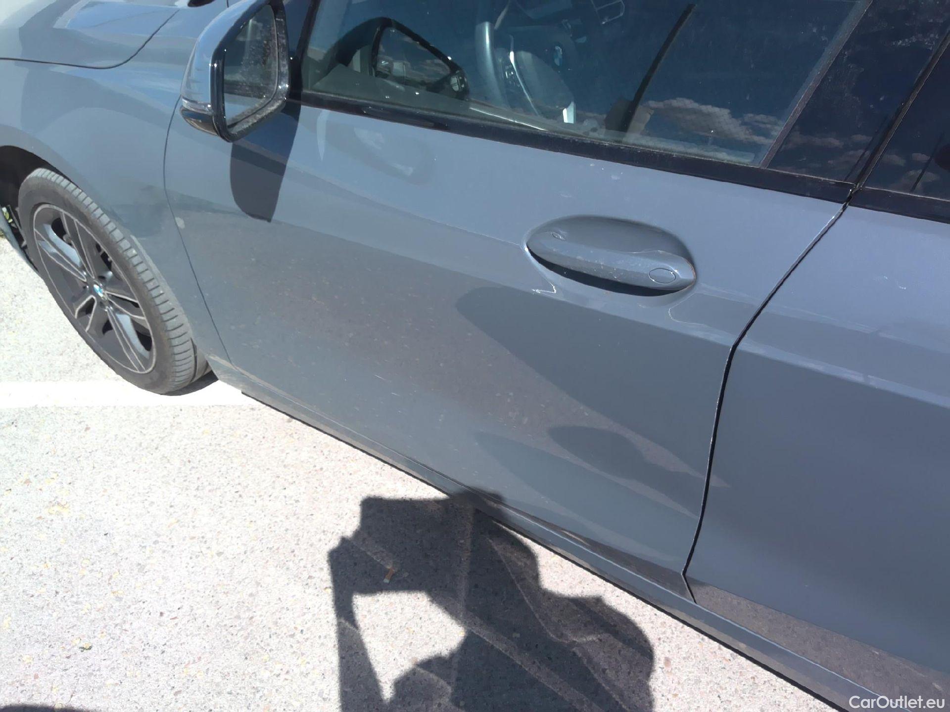  Bmw  Serie 1 BMW  / 2019 / 5P / berlina con portón 120d #15