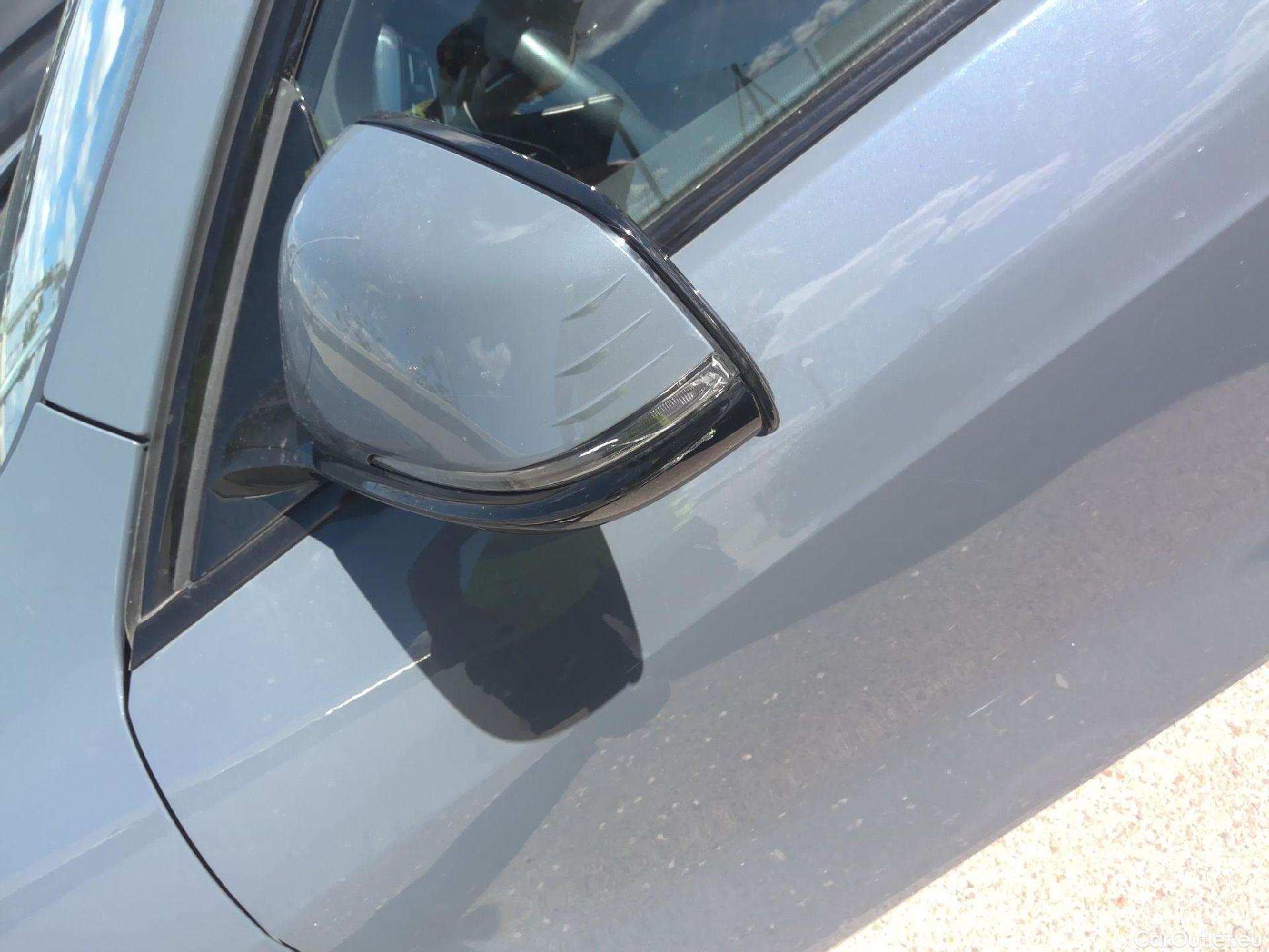  Bmw  Serie 1 BMW  / 2019 / 5P / berlina con portón 120d #14