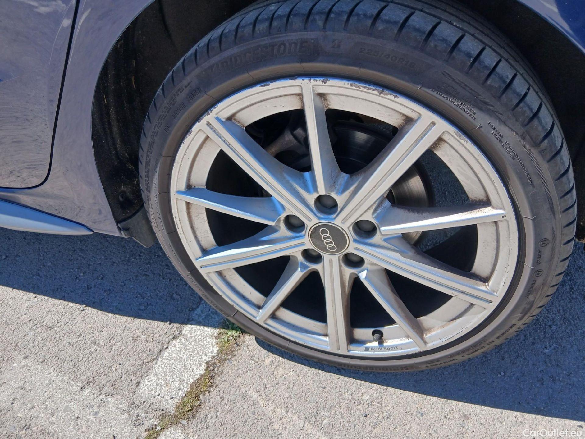  Audi  A3 AUDI  / 2020 / 5P / berlina con portón Sportback S line 30 TDI 85kW (116CV) #11