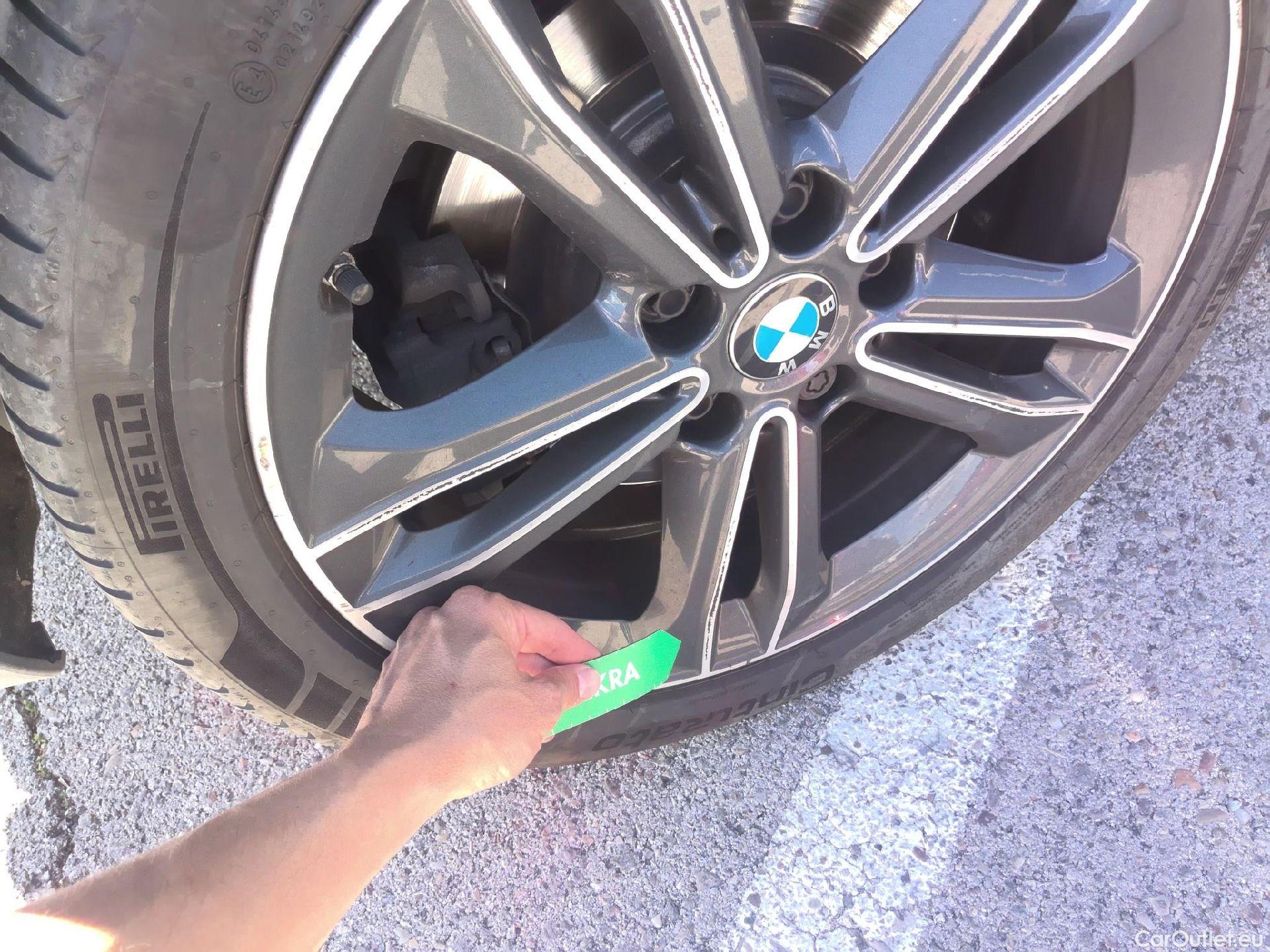  Bmw  Serie 1 BMW  / 2019 / 5P / berlina con portón 120d #26