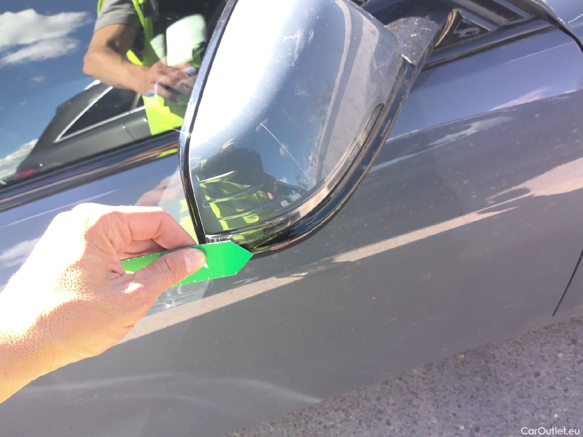  Bmw  Serie 1 BMW  / 2019 / 5P / berlina con portón 120d #31