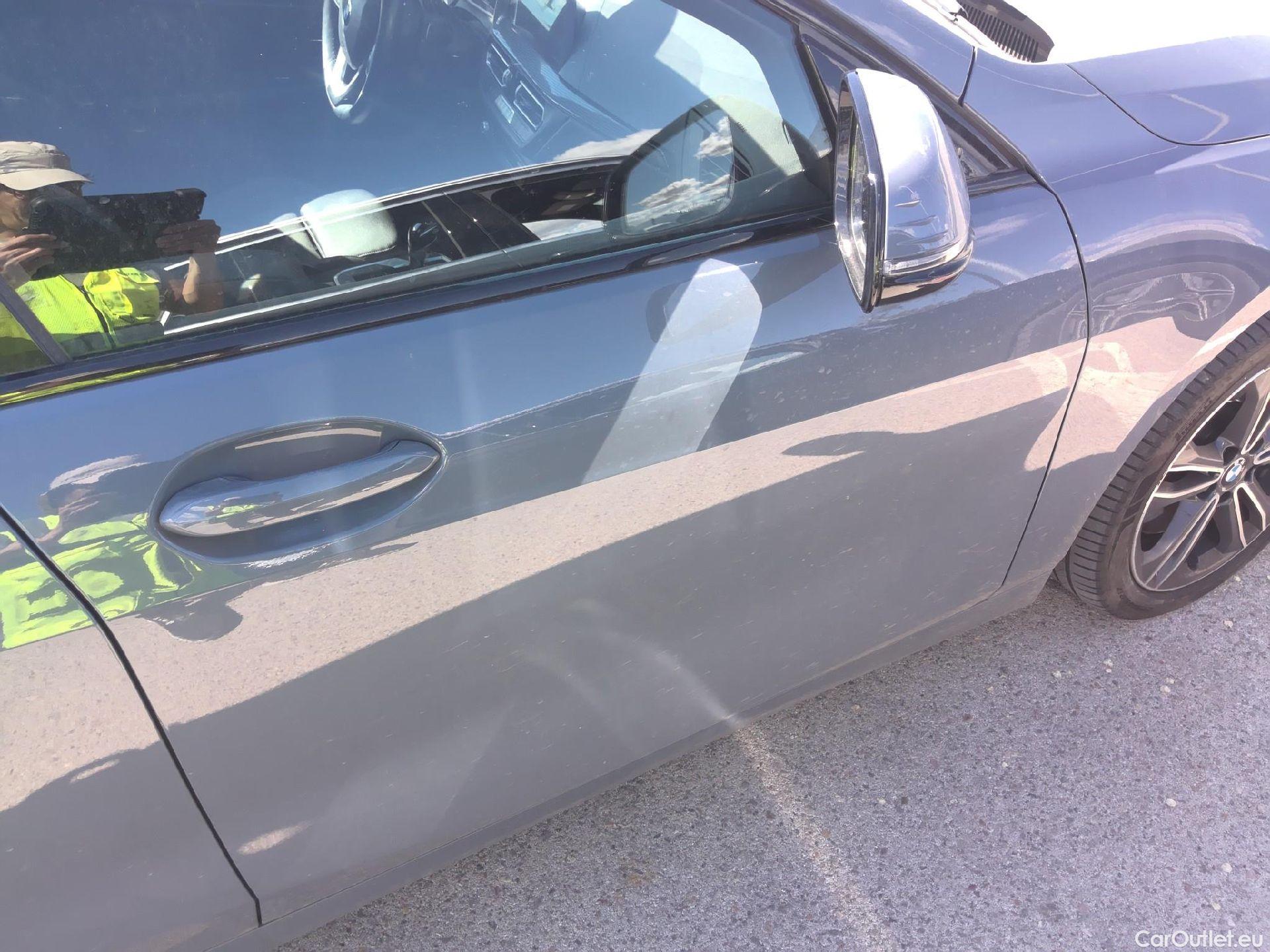  Bmw  Serie 1 BMW  / 2019 / 5P / berlina con portón 120d #29