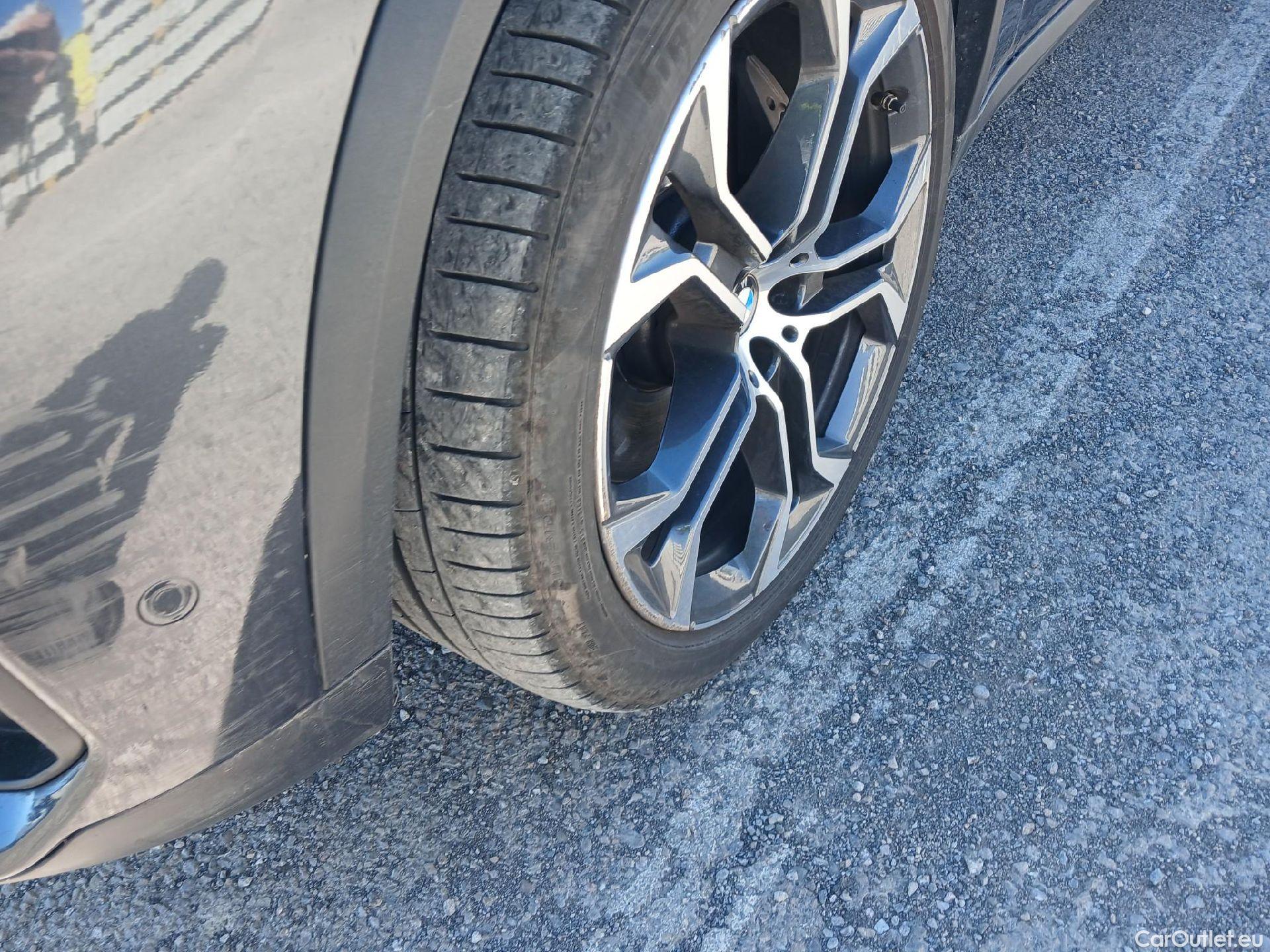  Bmw  X5 BMW  / 2018 / 5P / todoterreno xDrive45e (AC) #4