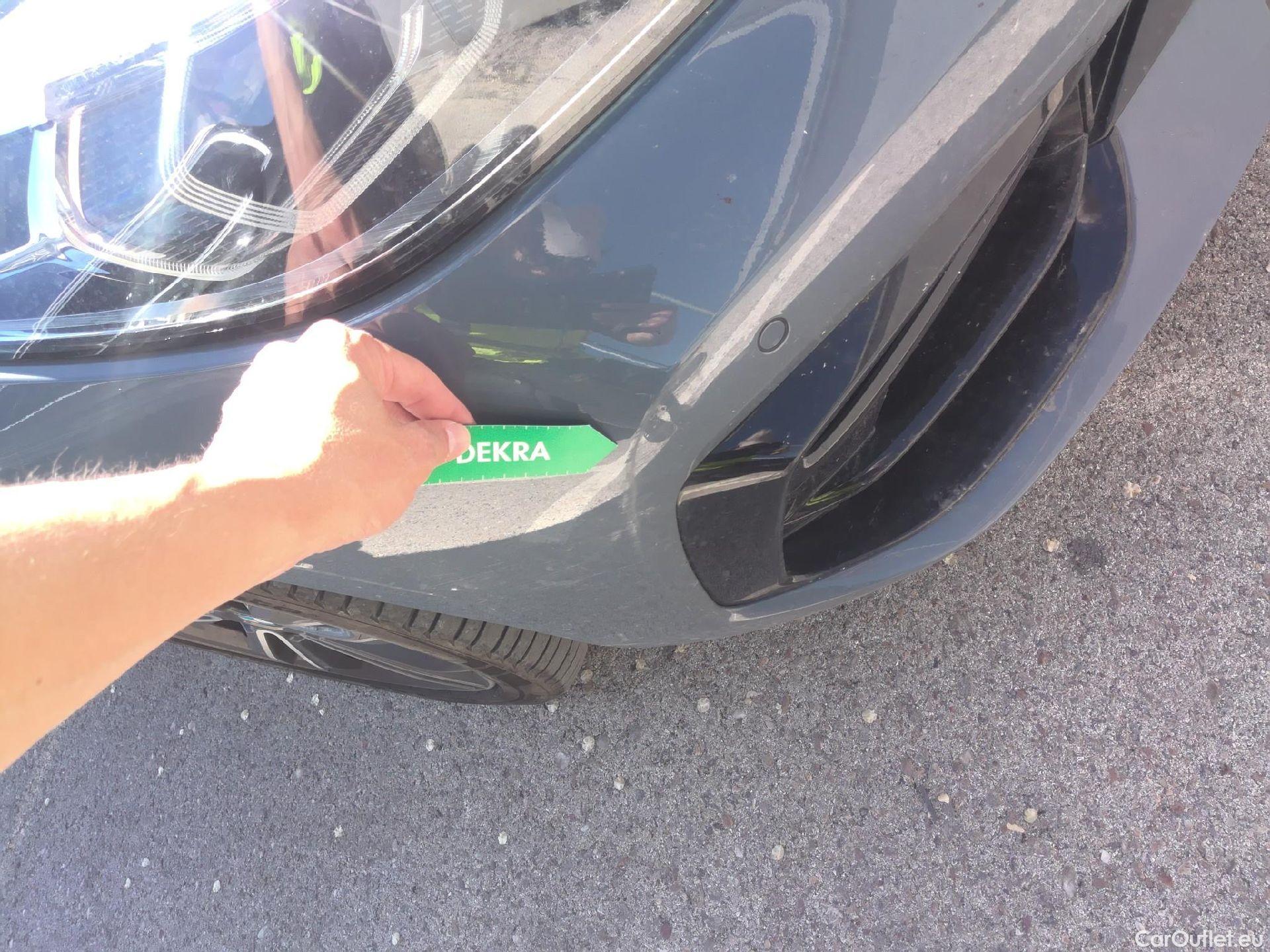  Bmw  Serie 1 BMW  / 2019 / 5P / berlina con portón 120d #7