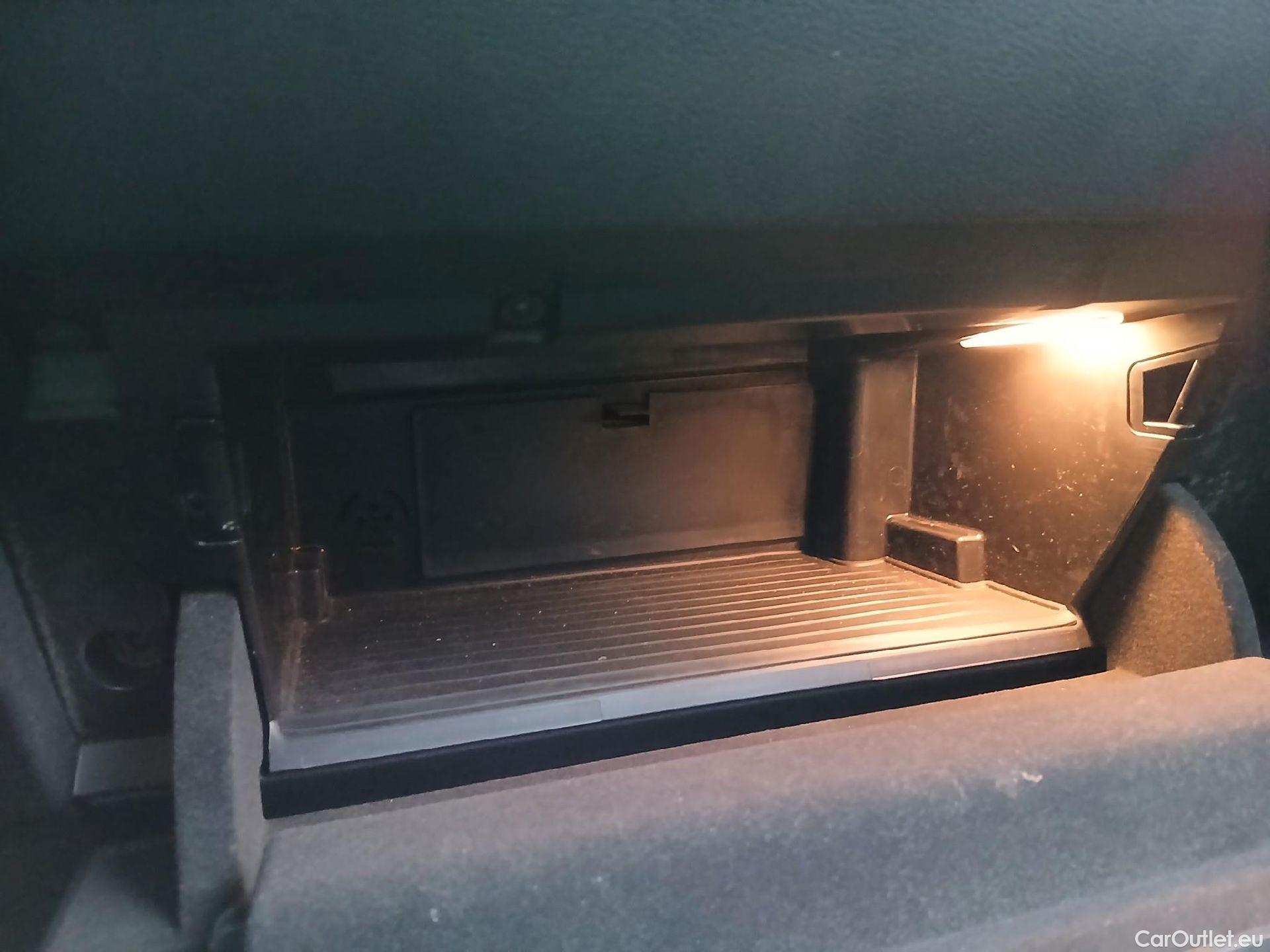  Bmw  X1 BMW  / 2019 / 5P / todoterreno sDrive18dA Corporate #2