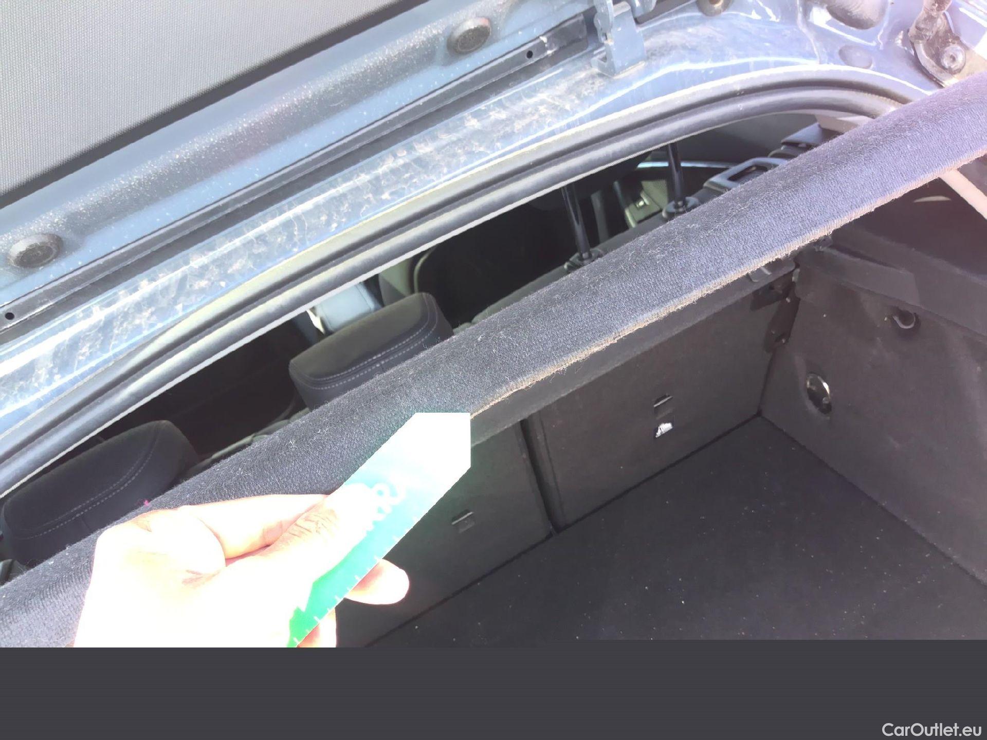  Bmw  Serie 1 BMW  / 2019 / 5P / berlina con portón 120d #2