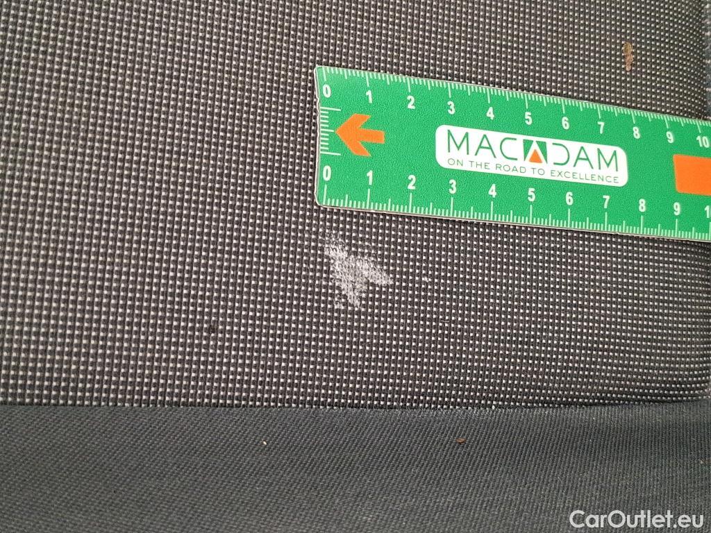  Volkswagen  Caddy  Fourgon/Break Van 1.6 TDI 75CV BVM5 E5 #4