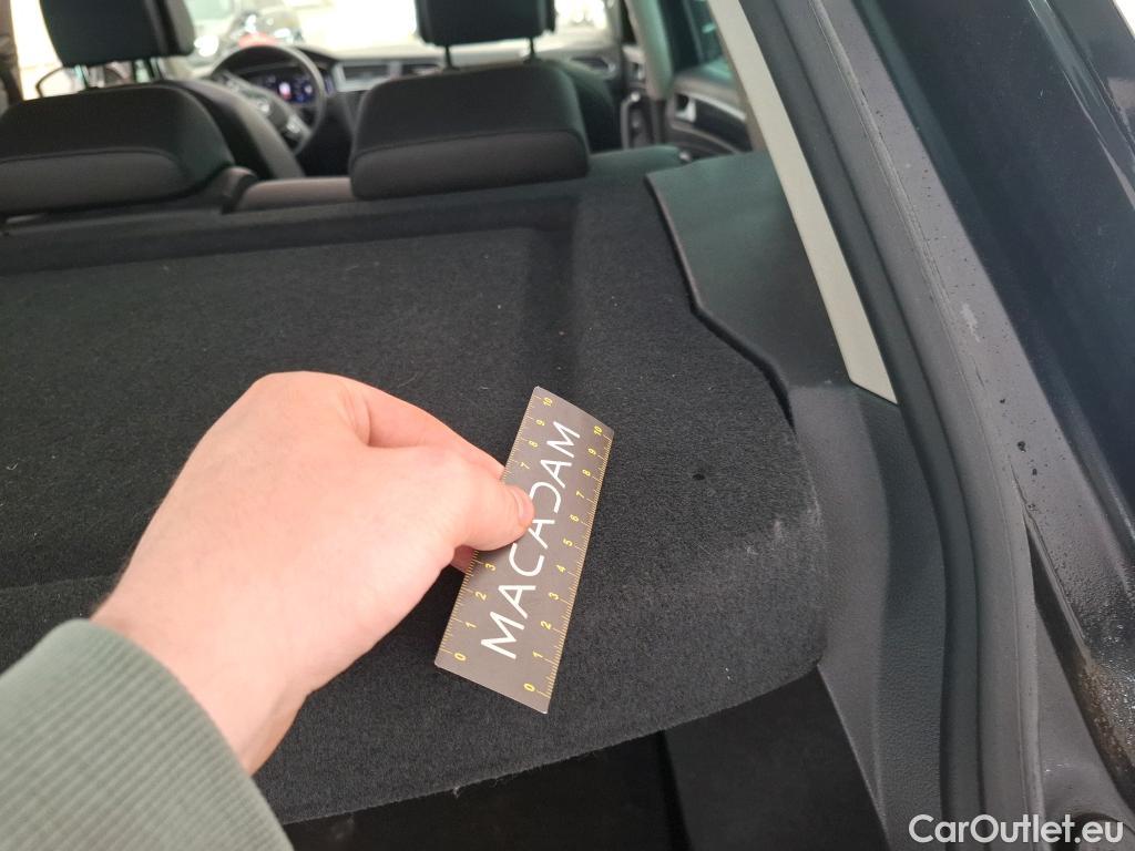  Volkswagen  Tiguan VOLKSWAGEN  5p SUV 2.0 TDI 150 DSG7 Carat Exclusive #31