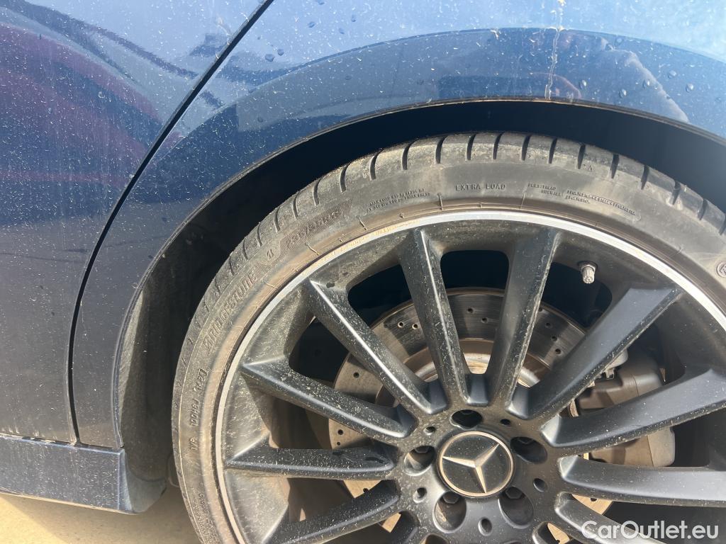  Mercedes  A-Klasse MERCEDES-BENZ Clase A / 2018 / 5P / berlina con portón Mercedes-AMG A 35 4MATIC+ #1