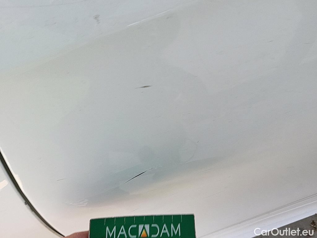  Mercedes  A-Klasse MERCEDES-BENZ Clase A / 2018 / 4P / sedán Sedán A 250 e #20