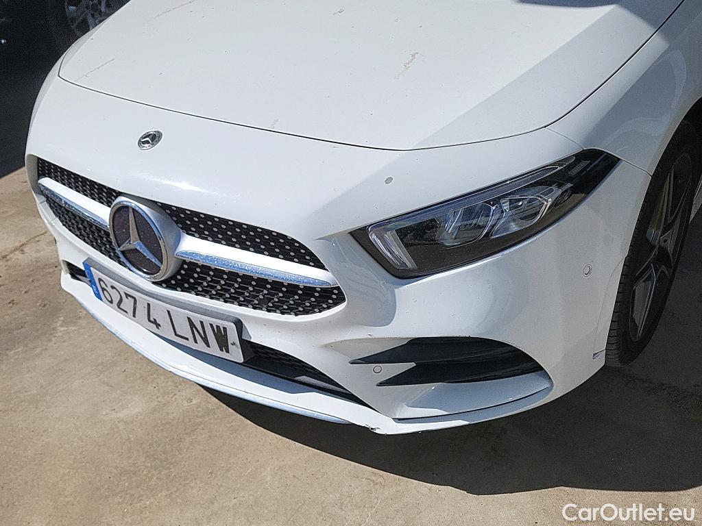  Mercedes  A-Klasse MERCEDES-BENZ Clase A / 2018 / 4P / sedán Sedán A 250 e #26