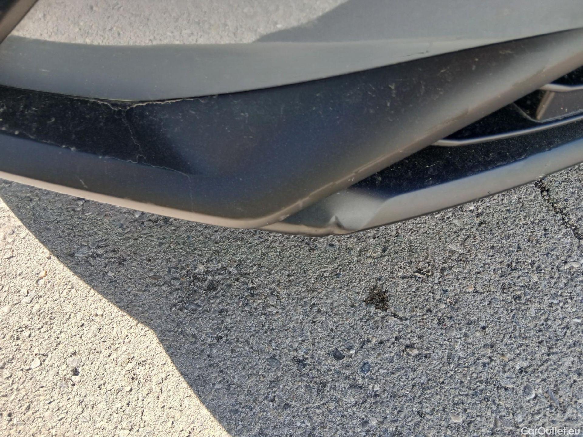  Nissan  Juke NISSAN  / 2019 / 5P / crossover DIG-T 84 kW (114 CV) 6M/T Acenta  #3