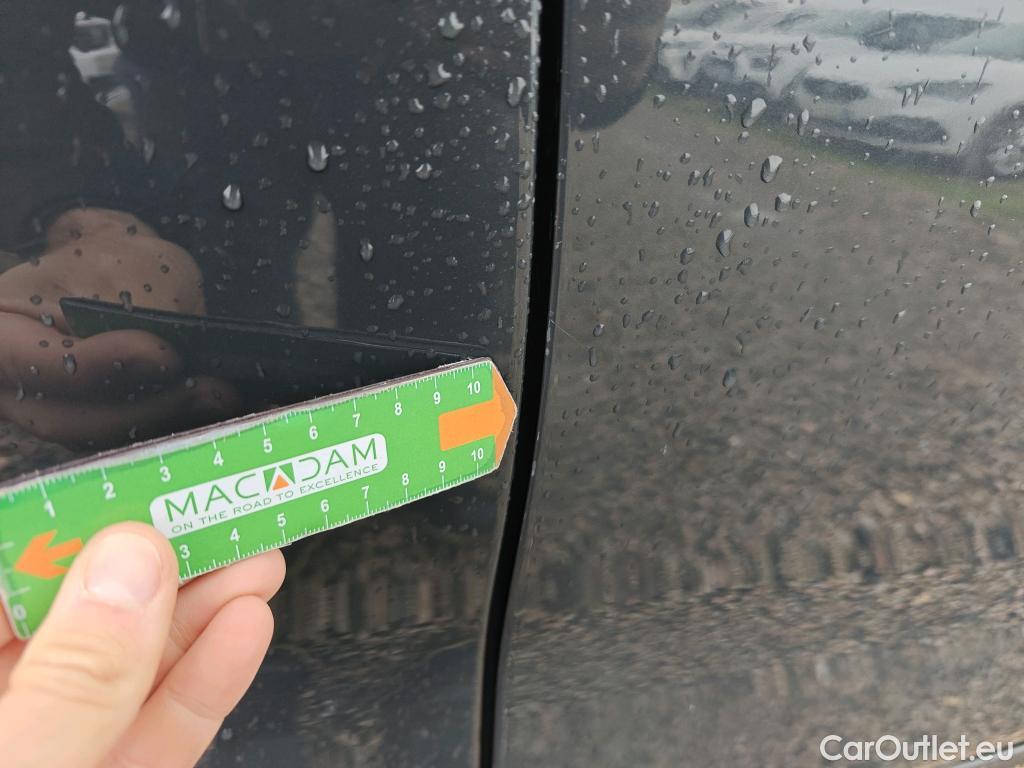  KIA  Sportage KIA  1.6MHEV Drive 100kW(136CV) 4x2(Crist Tintados) #4