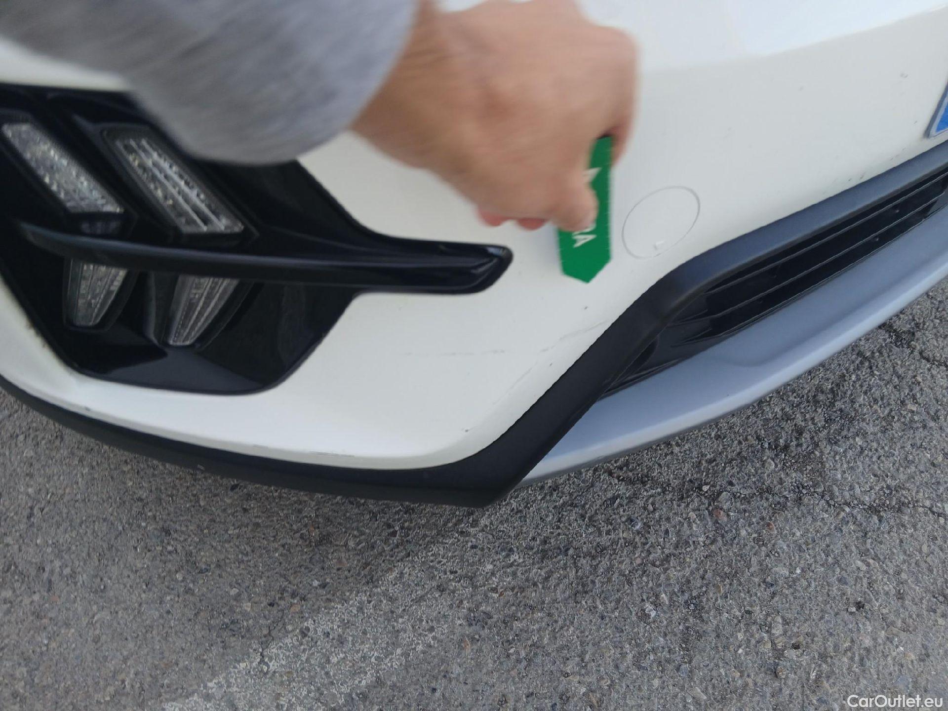  KIA  Niro KIA  / 2019 / 5P / crossover 1.6 GDi HEV 104kW (141CV) Drive #2