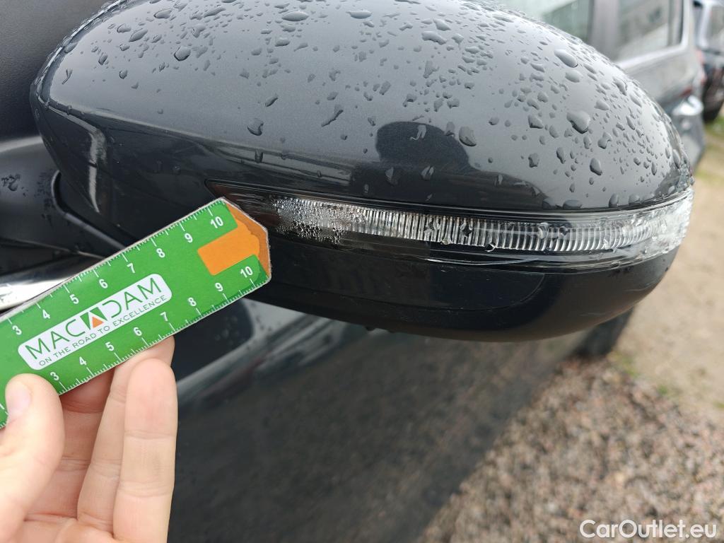  KIA  Sportage KIA  1.6MHEV Drive 100kW(136CV) 4x2(Crist Tintados) #17