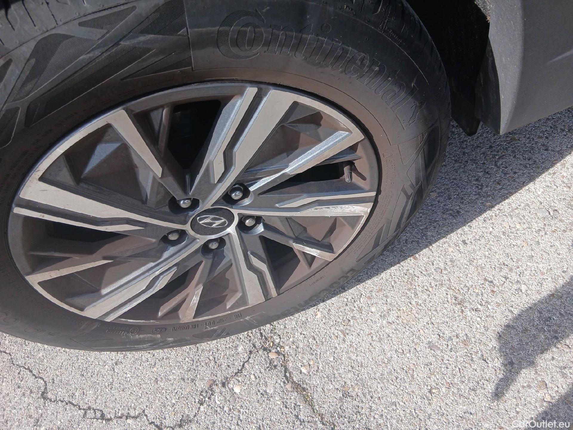  Hyundai  Tucson HYUNDAI  / 2020 / 5P / todoterreno 1.6 TGDI 110kW (150CV) 48V Maxx #24