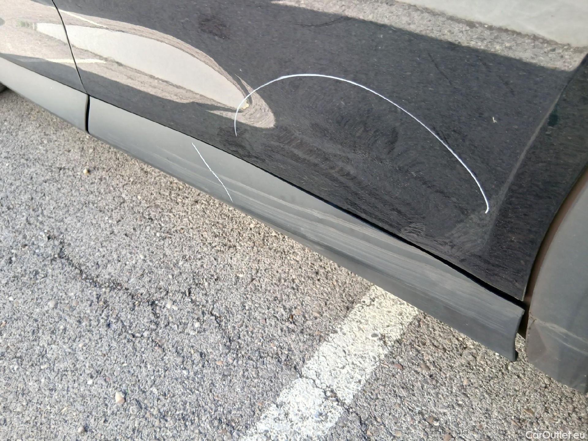  DS  DS7 DS DS 7 Crossback / 2017 / 5P / todoterreno BlueHDi DE 96kW (130CV) BE CHIC (AC) #20