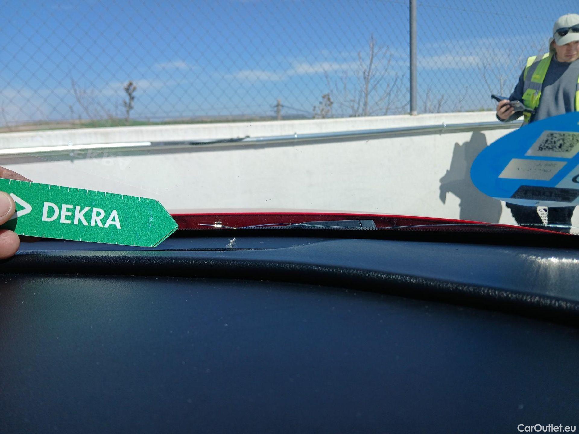  Hyundai  Tucson HYUNDAI  / 2020 / 5P / todoterreno 1.6 TGDI 169kW HEV Tecno Auto 2C #31