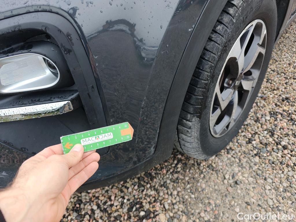  KIA  Sportage KIA  1.6MHEV Drive 100kW(136CV) 4x2(Crist Tintados) #37