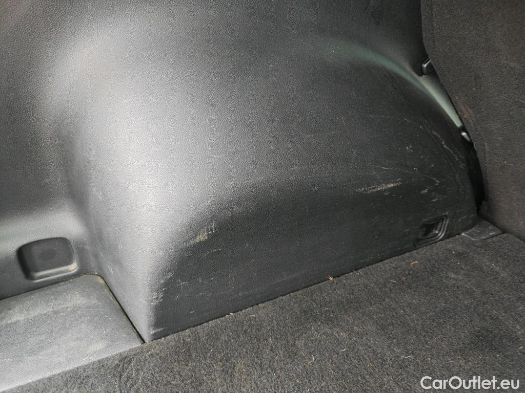  KIA  Sportage KIA  1.6MHEV Drive 100kW(136CV) 4x2(Crist Tintados) #67